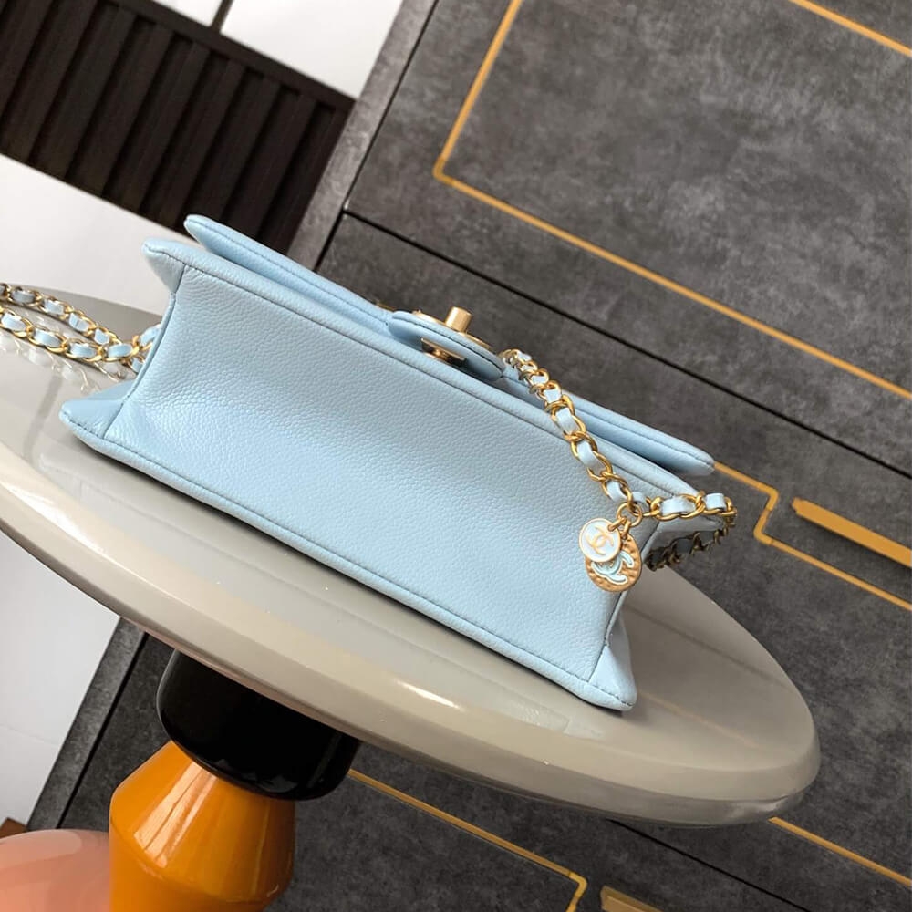 CHANEL Small Flap Bag(high-end grade) angle 2
