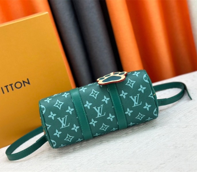 Louis Vuitton Monogram Heritage Canvas Keepall Bandouliere 25 In Green angle 5