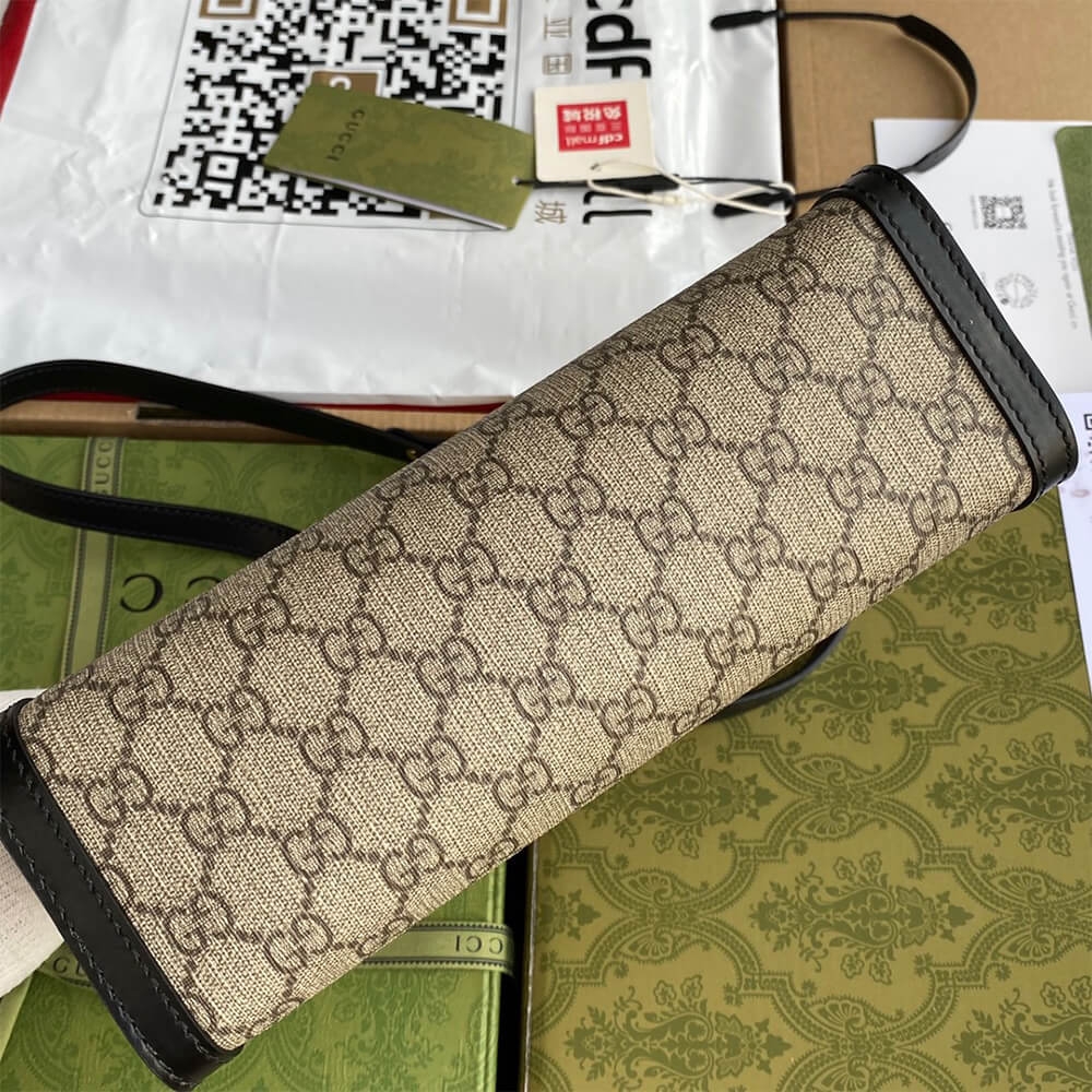 Padlock small GG shoulder bag angle 3
