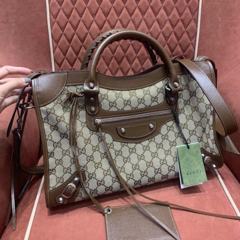 G7 x Balenciagα