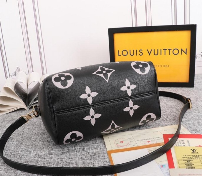 Louis Vuitton Bicolor Monogram Empreinte Leather Speedy Bandouliere 25 Handbag In Black And Lilac angle 4