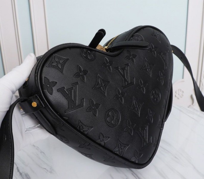 Louis Vuitton Monogram Empreinte Game On Coeur Bag In Black angle 2