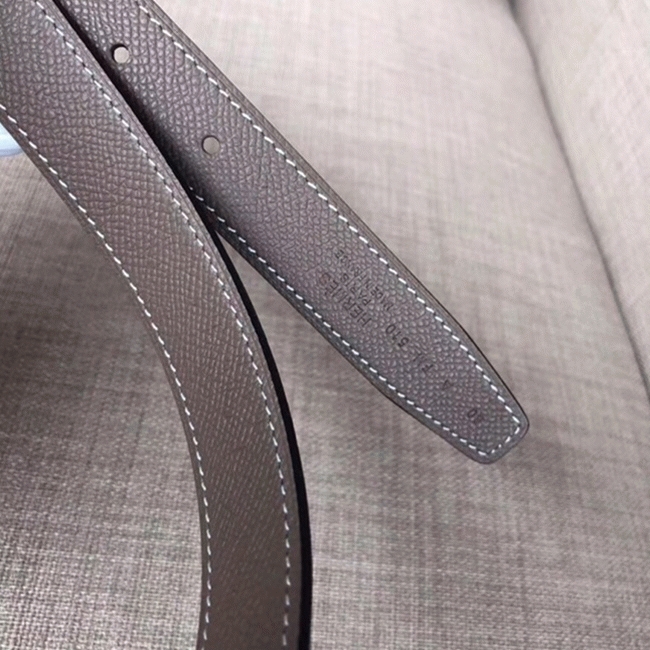 Knockoff Hermes Mini Constance belt buckle crafted in taupe epsom angle 3