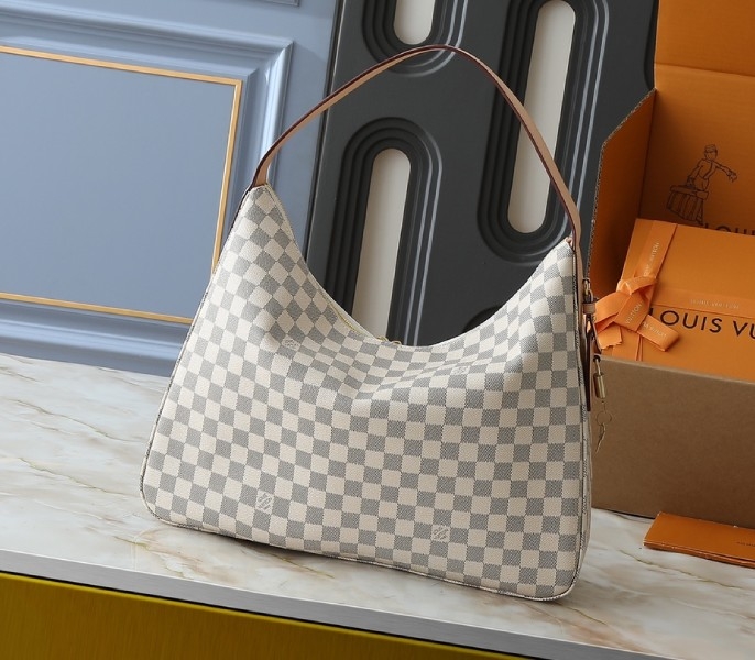 LV Damier Azur Slouchy MM angle 3