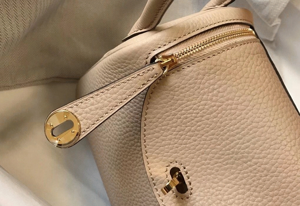 Top replica Hermes Lindy Mini handbag in trench color angle 5