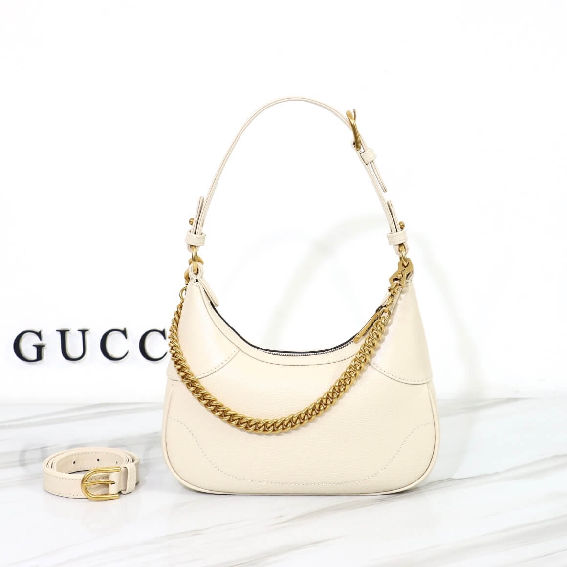 GUCCI DIANA SMALL SHOULDER BAG angle 2