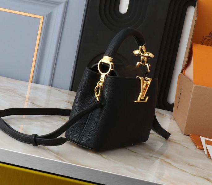 Louis Vuitton Capucines Mini Capucines Handbag In Black angle 3