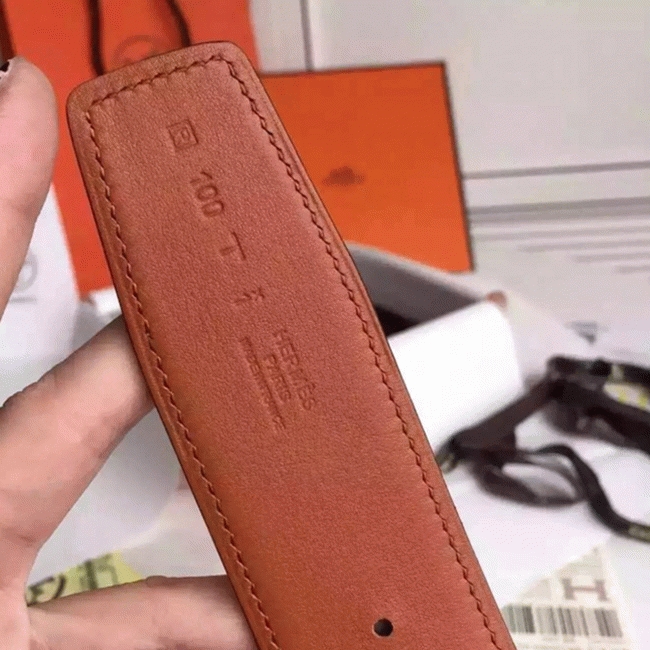 Taupe epsom fake Hermes belt buckle angle 2