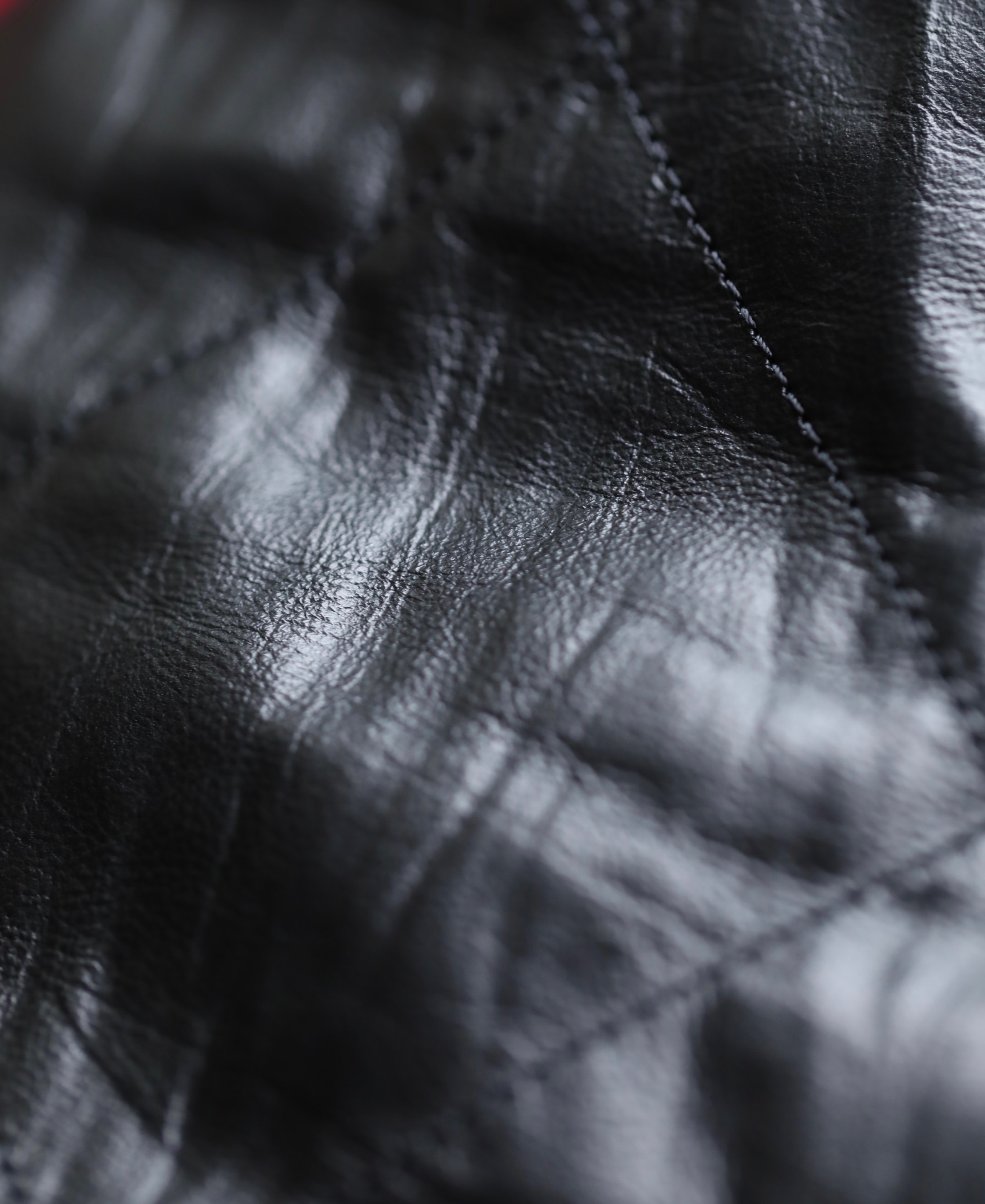 𝖬𝗈𝗇𝗍𝖾𝖻𝖾𝗅𝗅𝗈 zip bag angle 2