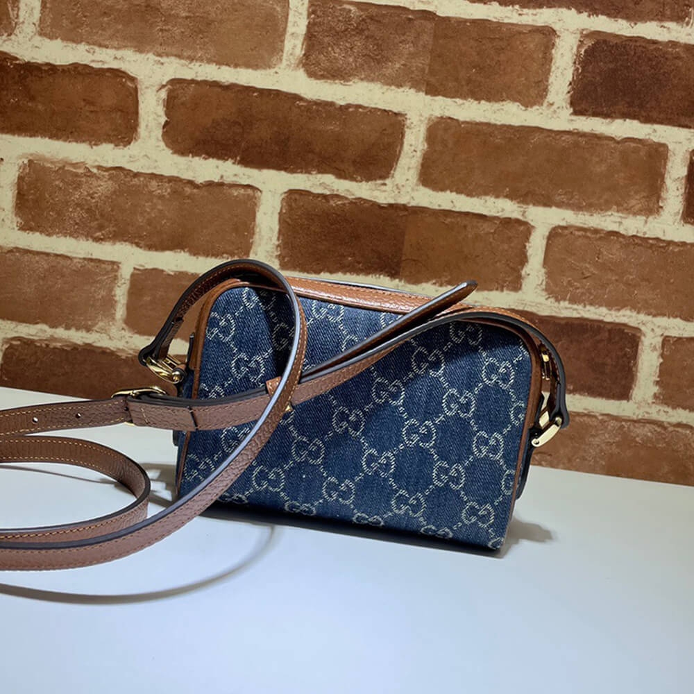 Ophidia GG mini bag angle 2
