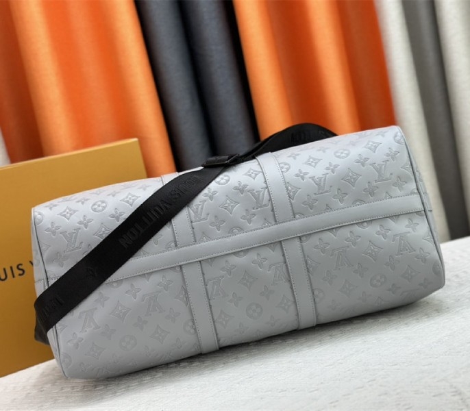 Louis Vuitton Monogram Shadow Leather Keepall Bandouliere 50 In Anthracite Gray angle 5