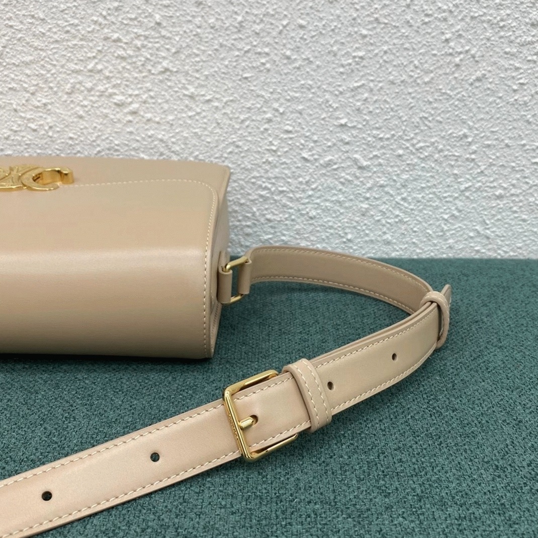 Top Quality Faux Celine Triomphe Large Bag In Nude angle 4