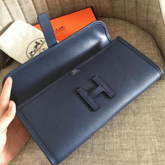 High quality sapphire epsom replica Hermes Jige Elan clutch bag angle 4