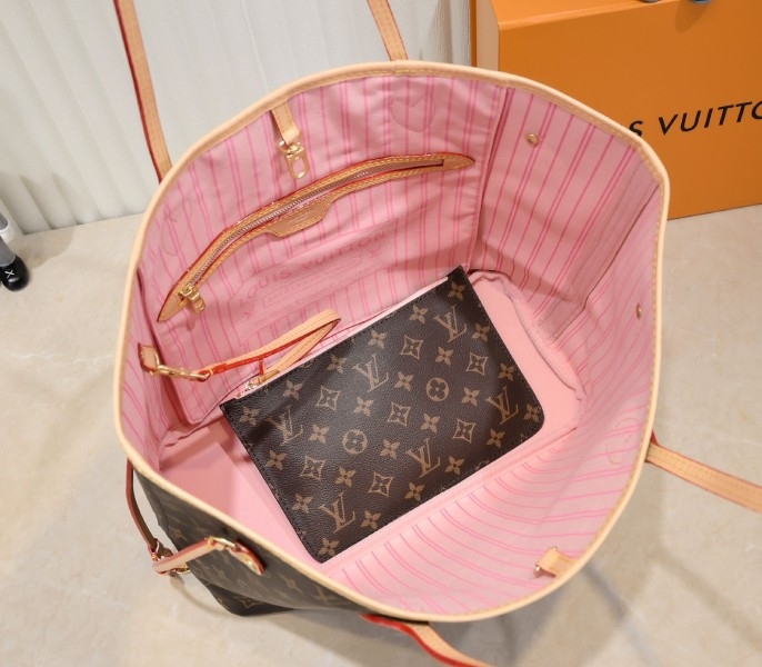 Louis Vuitton Monogram Canvas Neverfull MM Tote In Peony Pink angle 5