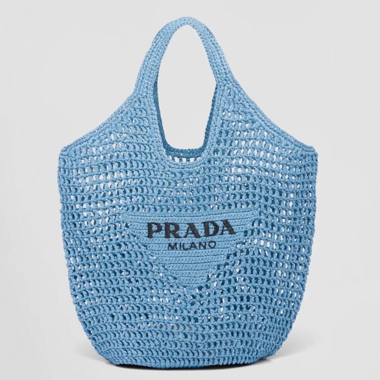 Prada Large Tote Bag in Blue Woven Raffia