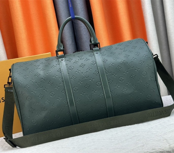 Louis Vuitton Taurillon Leather Keepall Bandouliere 50 In Borneo Green angle 3