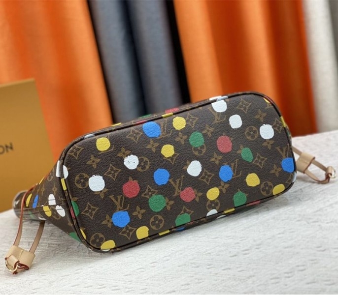 Louis Vuitton X YK Monogram Canvas Neverfull MM Tote angle 4