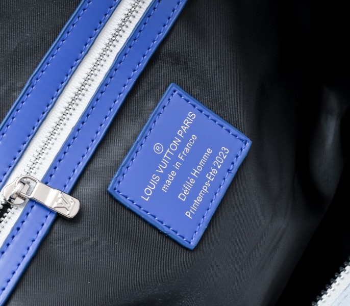 LV J Hope X Keepall Bandoulière 45 Multicolor In Two Eyes Patches angle 5