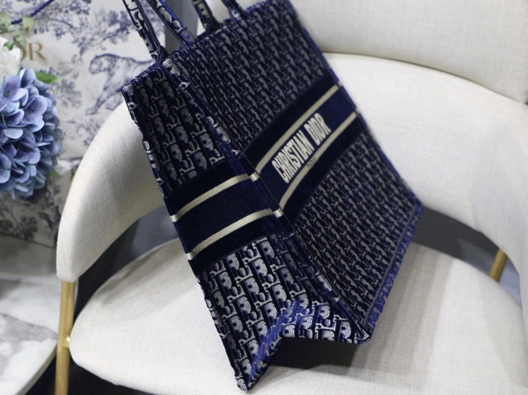 Dior Large Book Tote Bag Replica in Blue Oblique Embroidered Velvet angle 4