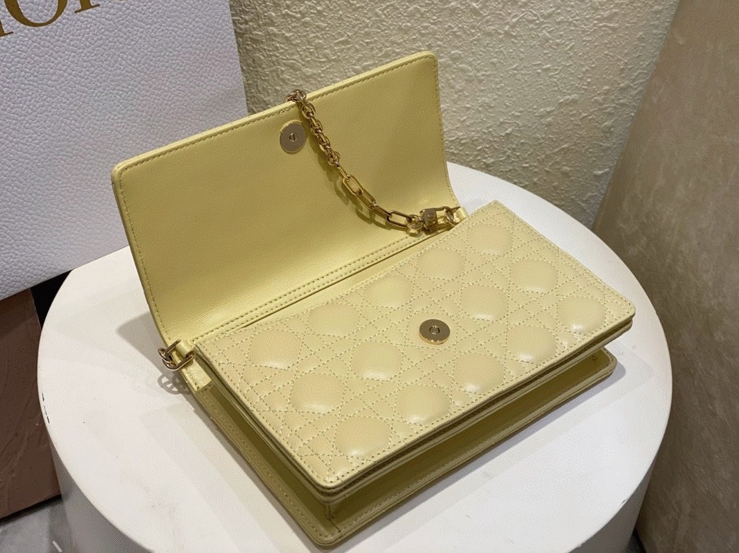Dior Miss Dior Top Handle Bag Knockoff in Pastel Yellow Cannage Lambskin angle 3