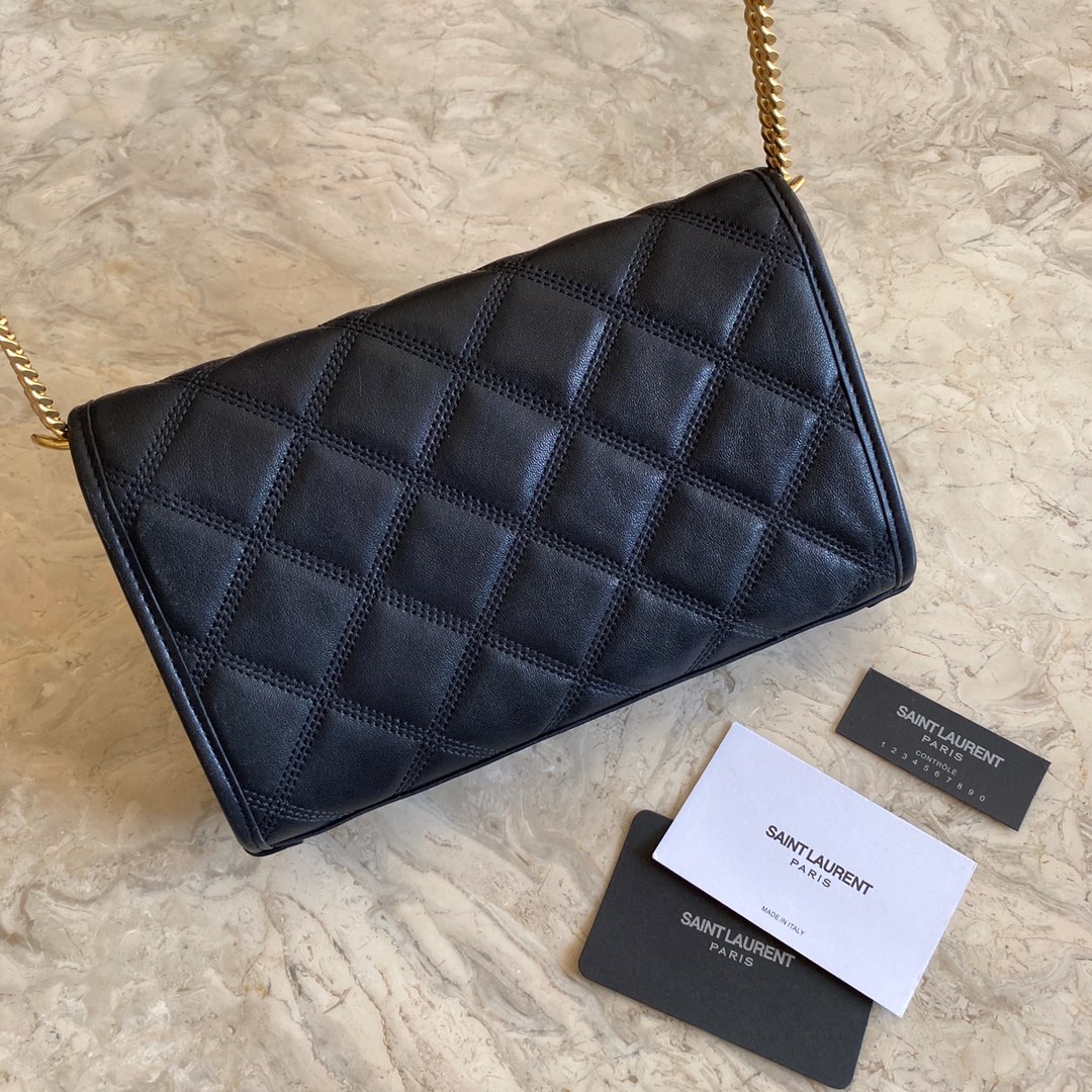 BECKY DOUBLE-ZIP POUCH IN QUILTED MATTE LEATHER angle 5