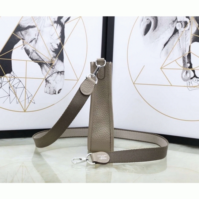 Grey Evelyne II TPM Bag Replica 1:1 Hermes Mini Shoulder Tote angle 5