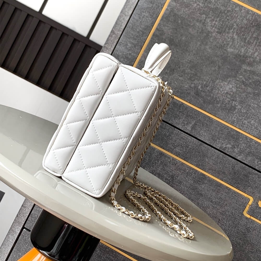 CHANEL Box Pack(High-end grade) angle 3