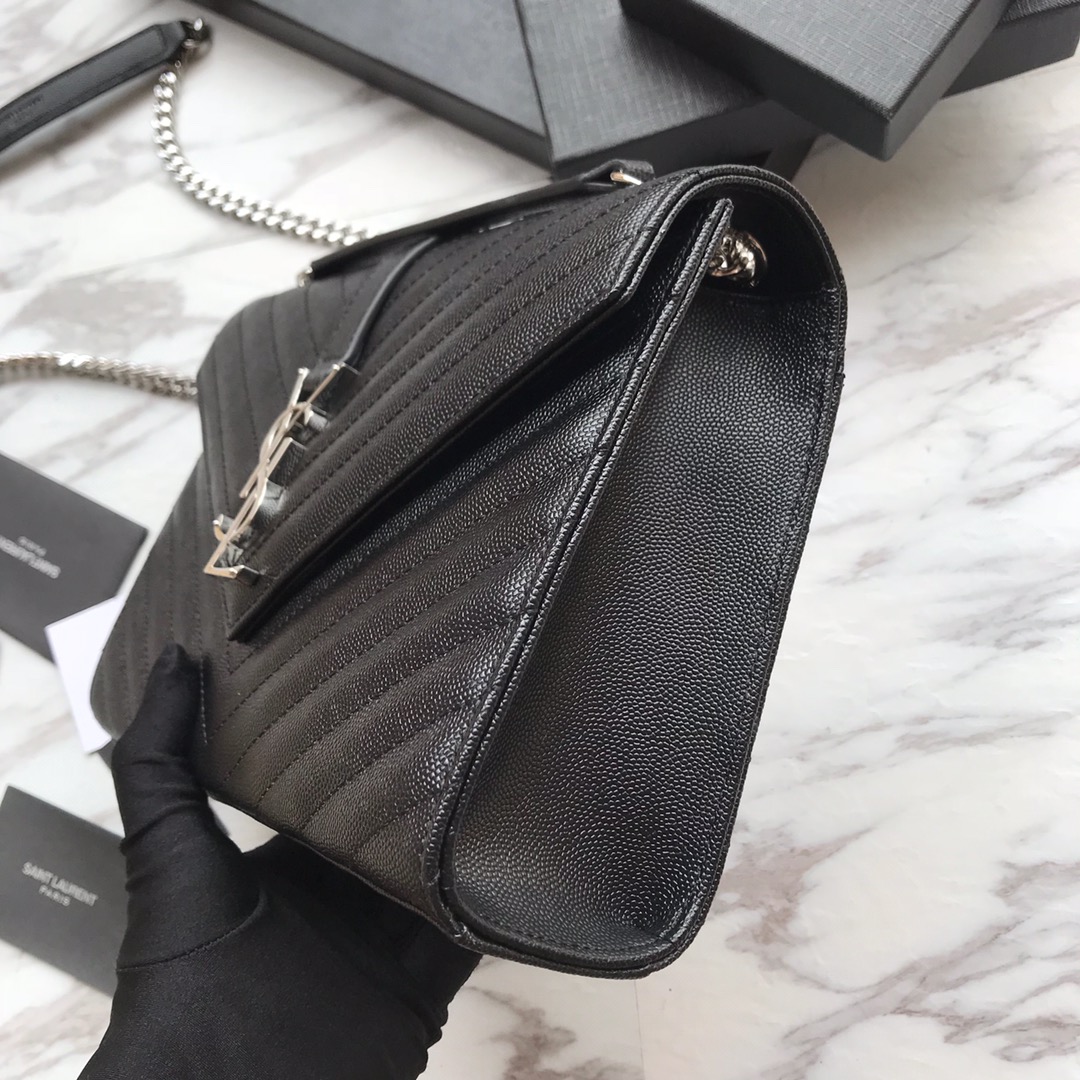 YSL Shoulder bag angle 4