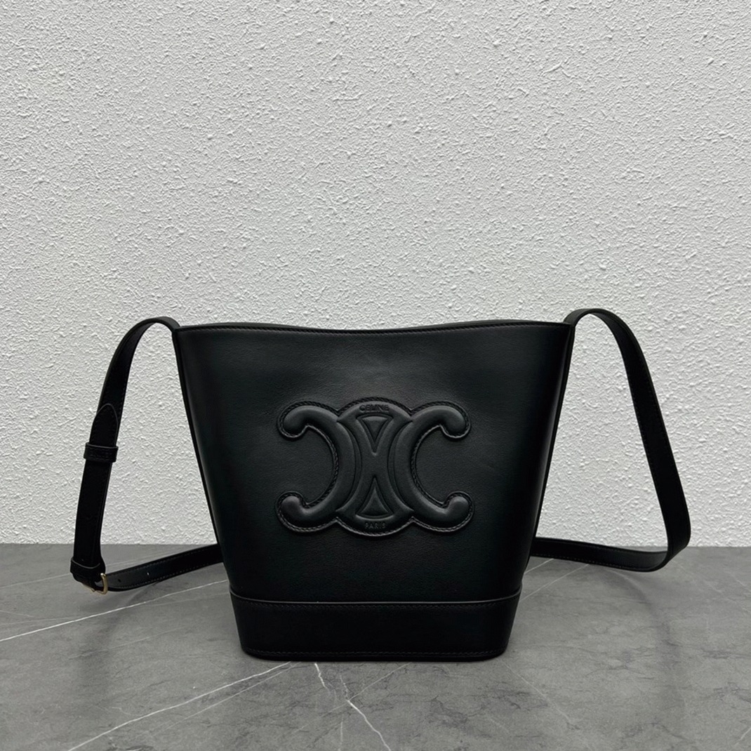 Top Quality Knockoff Celine Small Bucket Cuir Triomphe In Black Calfskin angle 3