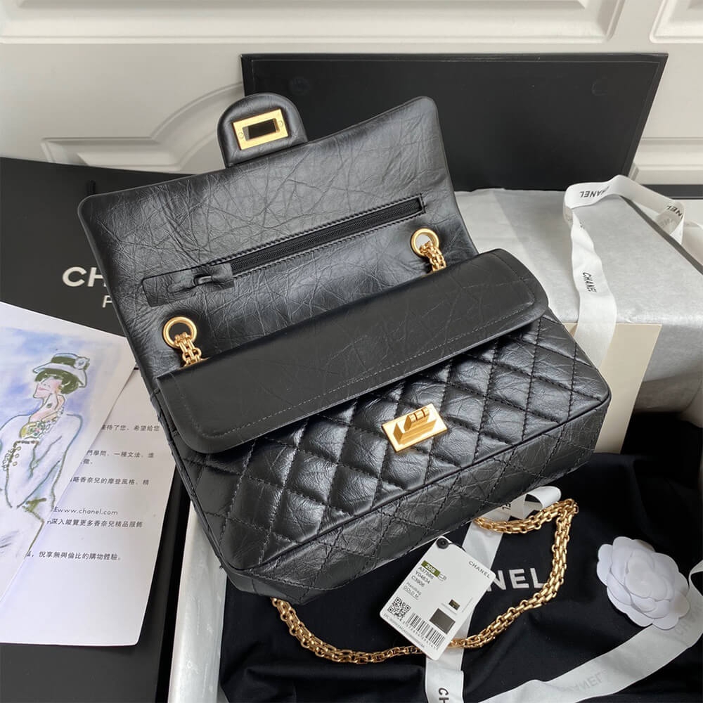 CHANEL 2.55 HANDBAG angle 5