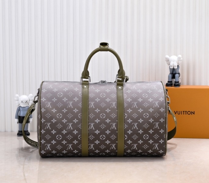 LV Monogram Gradient Canvas Keepall Bandouliere 45 In Khaki Green angle 3