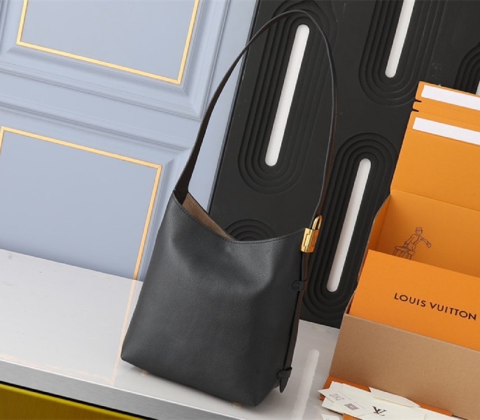 Louis Vuitton Low Key MM Hobo In Black