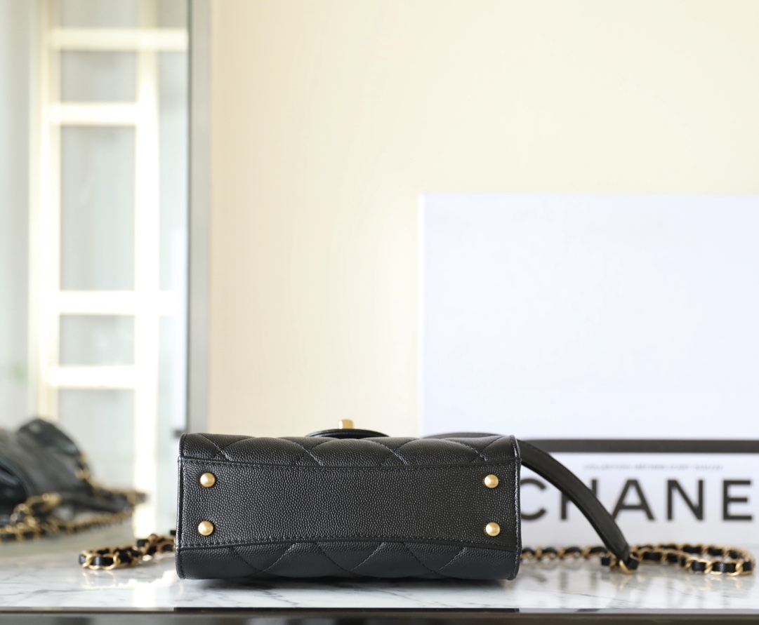 Mini Handbag angle 5