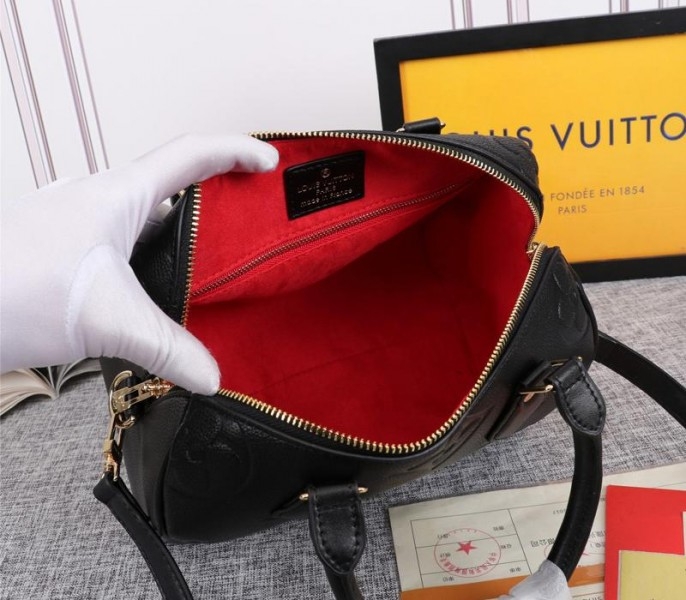 Louis Vuitton Monogram Empreinte Leather Speedy Bandouliere 25 Handbag In Black angle 5