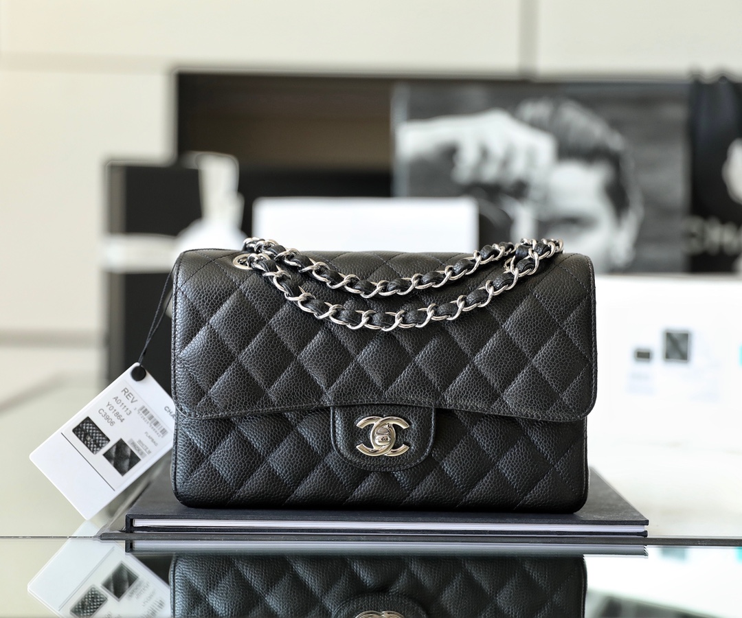 Classic flap bag