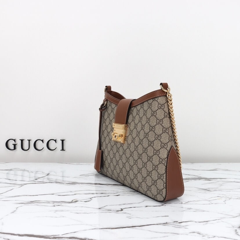 PADLOCK GG MEDIUM SHOULDER BAG angle 2