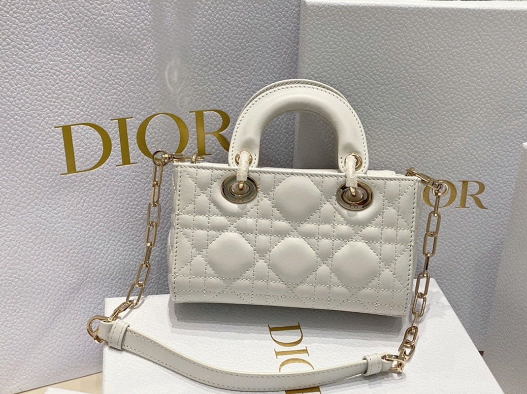 Dior Lady D-Joy Micro Bag Knockoff in White Cannage Lambskin angle 4