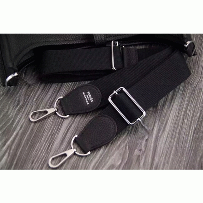 Black Evelyne III PM Bag Replica 1:1 Hermes Shoulder Bag angle 3