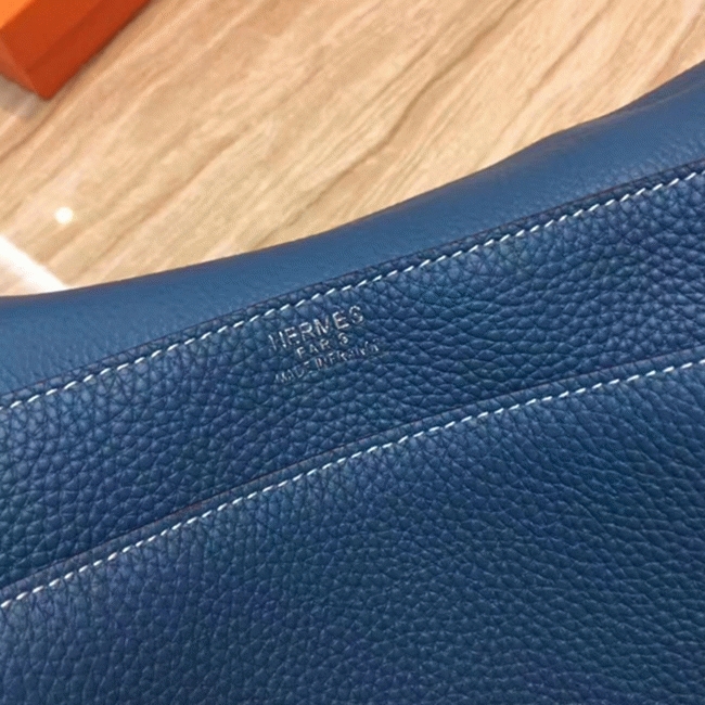 Blue Jean Replica Hermes Steve Messenger Bag angle 3