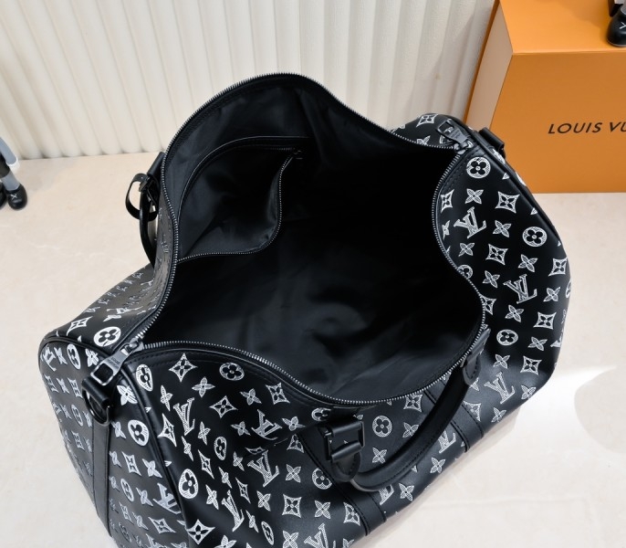 LV Monogram Shadow Keepall Bandouliere 50 In Black angle 5