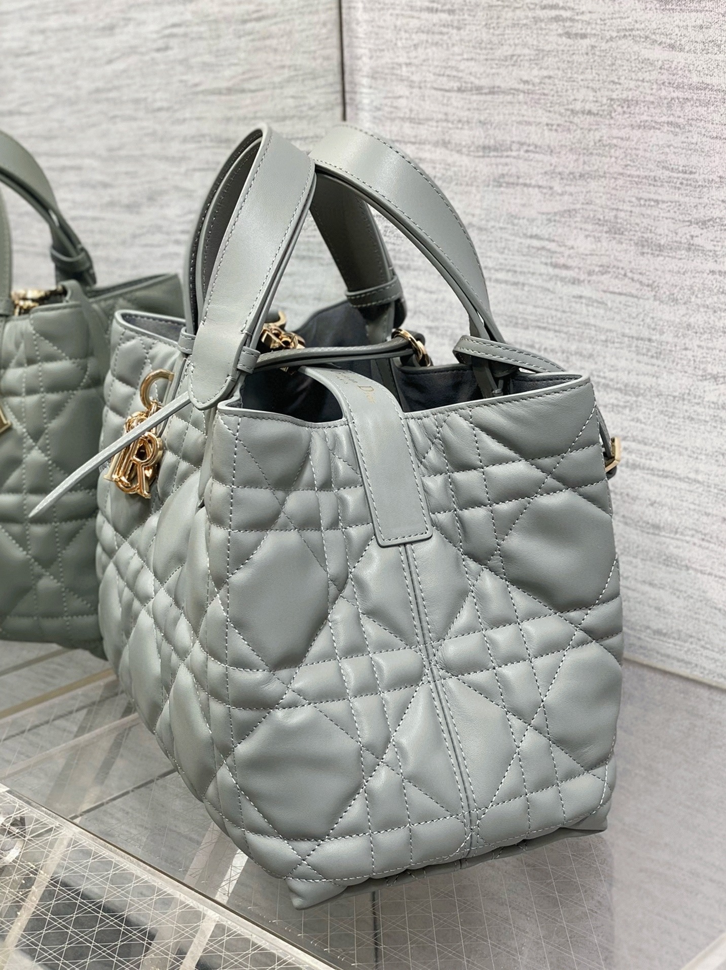 Dior Toujours Medium Bag Faux in Beige Macrocannage Calfskin angle 4