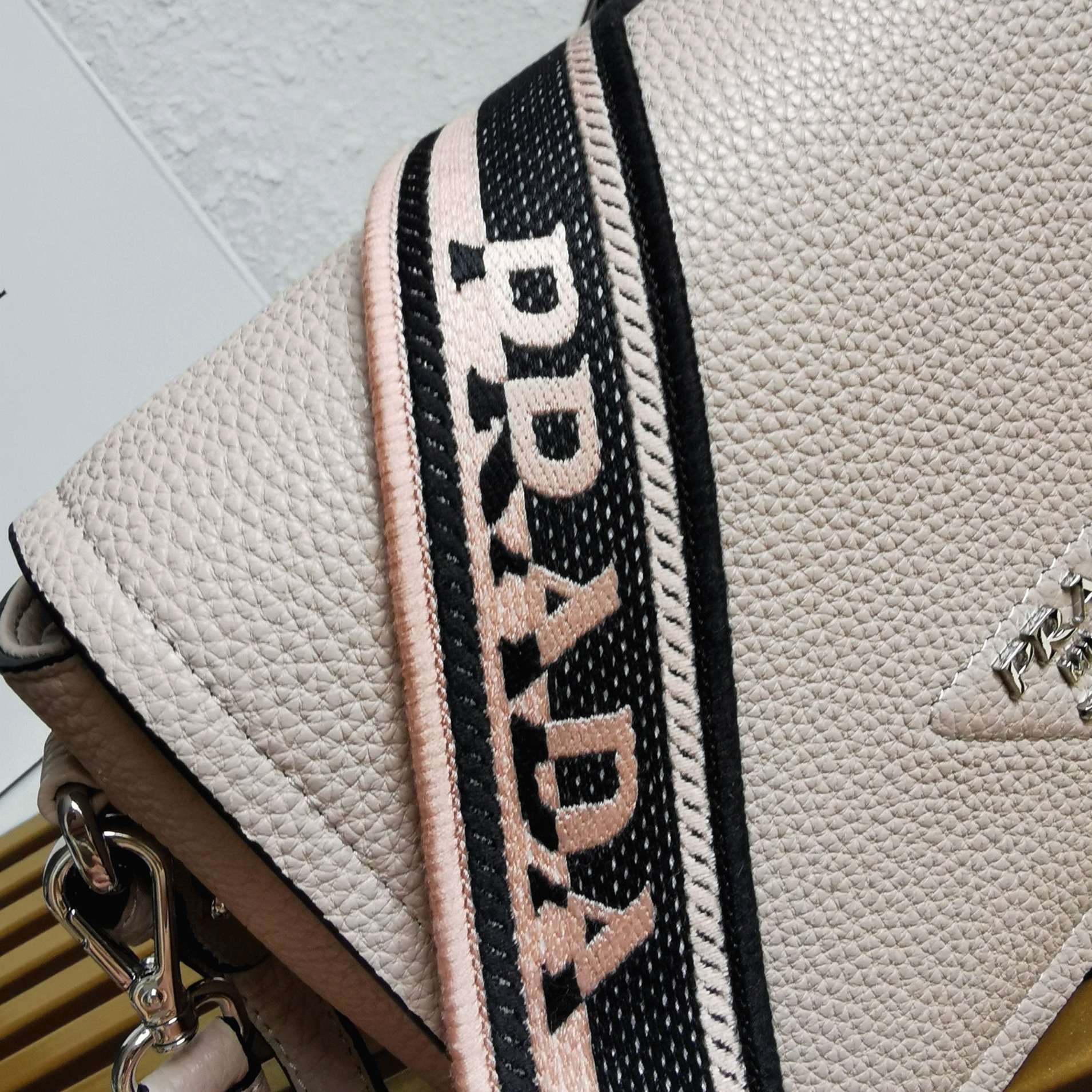 Prada Flap Shoulder Bag Replica in Light Pink angle 5