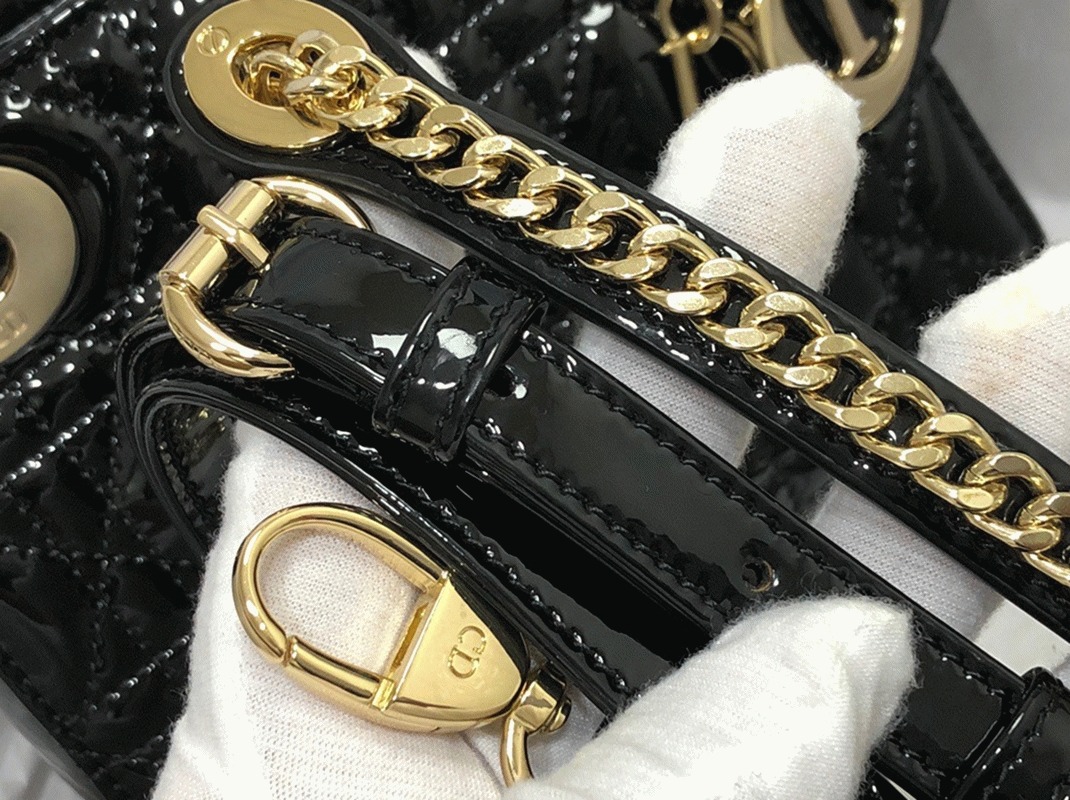 Dior Lady Dior Mini Chain Bag Replica with Chain in Black angle 3