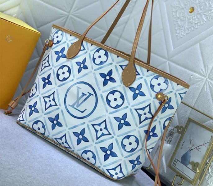 Louis Vuitton LV By The Pool Monogram Tiles Canvas Neverfull MM Tote In Lagoon Blue angle 3