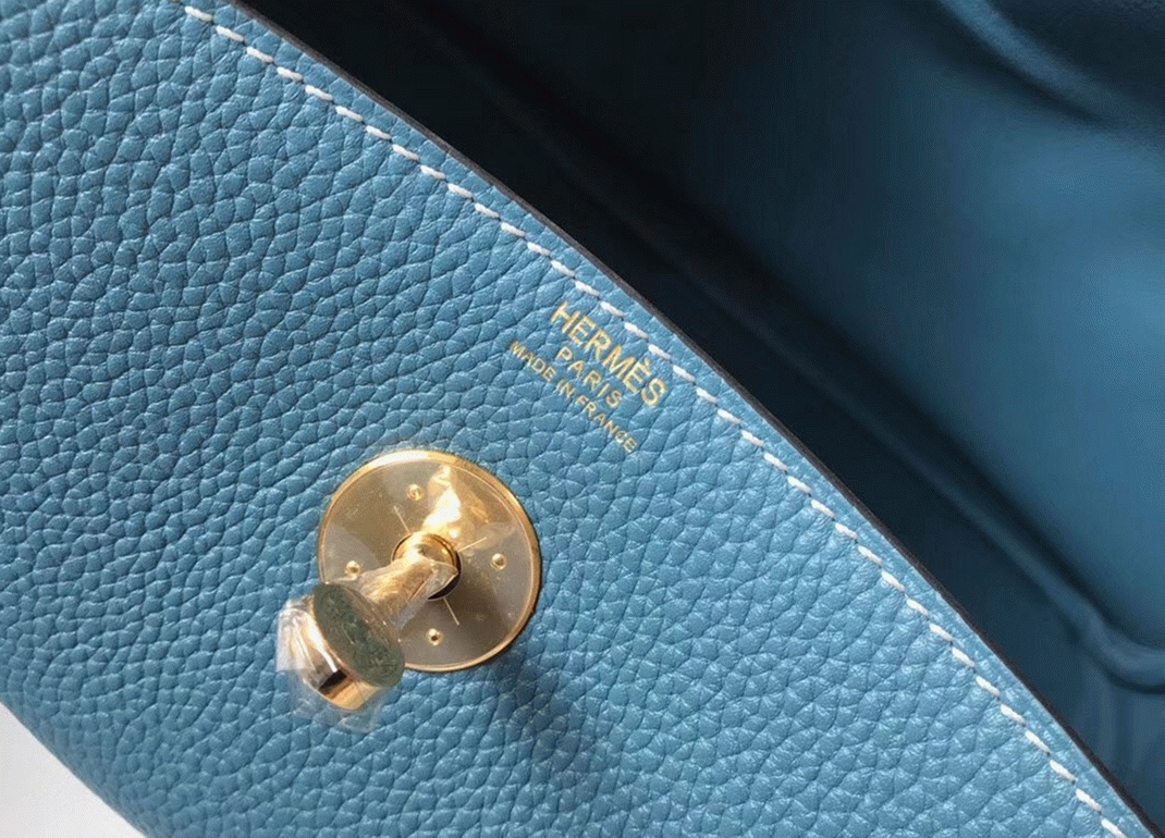 Fake Hermes Lindy 30cm bag in blue jean tone angle 5