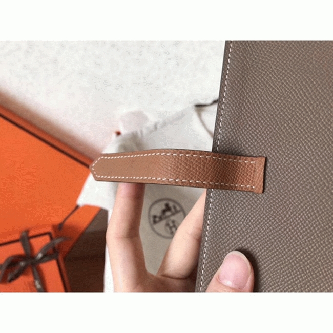 Taupe Brown Luxury Replica 1:1 Hermes Bearn Wallet angle 2