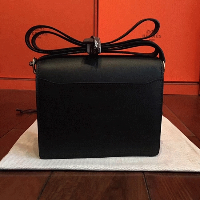 Black knockoff Hermes Mini Sac Roulis handbag angle 3