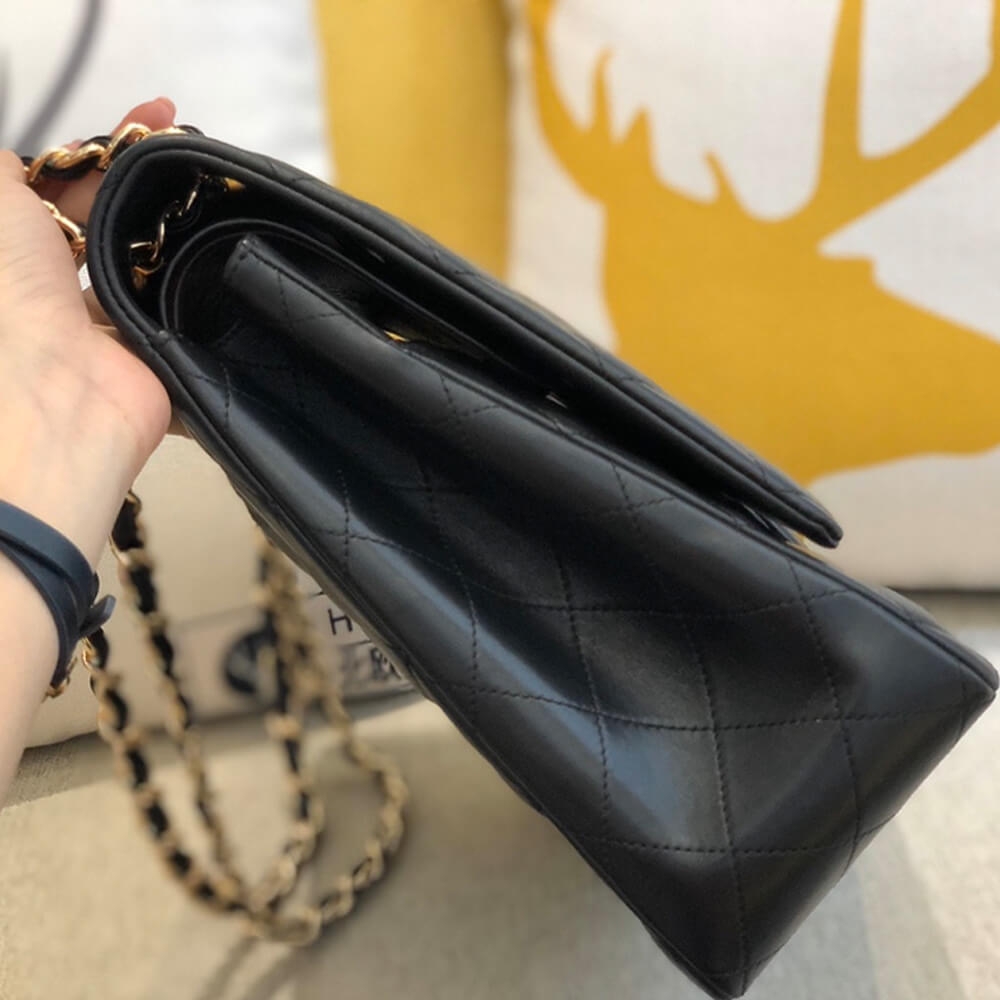 CHANEL Classic Maxi Handbag(High-end grade) angle 2