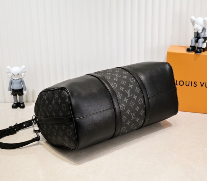 Louis Vuitton Taiga Leather Keepall Bandouliere 50 Travel Bag In Black angle 4