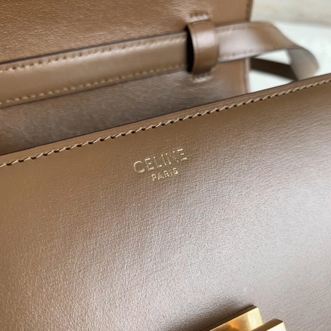 Top Quality Replica Celine Classic Box Small Bag In Camel angle 2
